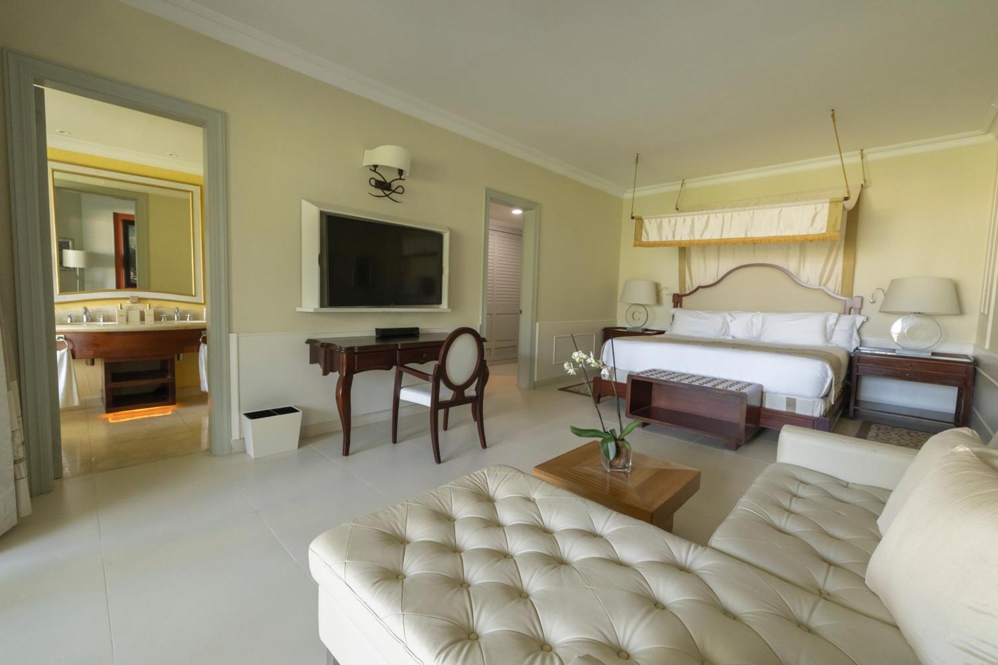 Ocean View Butler Suite