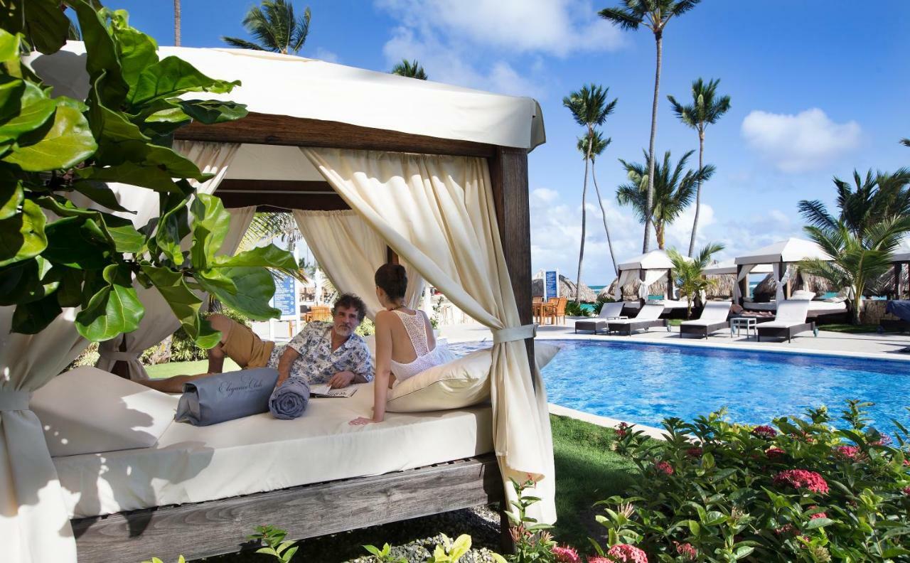 Suite Club Élégance avec Accès Direct à la Piscine, Jacuzzi Extérieur et Connexion Wi-Fi Gratuite - Réservée aux Adultes