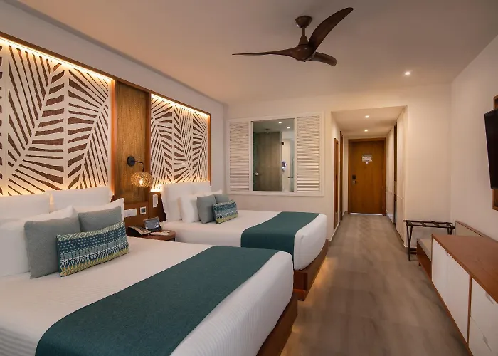 Dreams Macao Beach